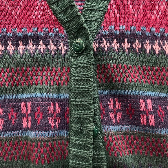 Vest - Picture 2 of 7